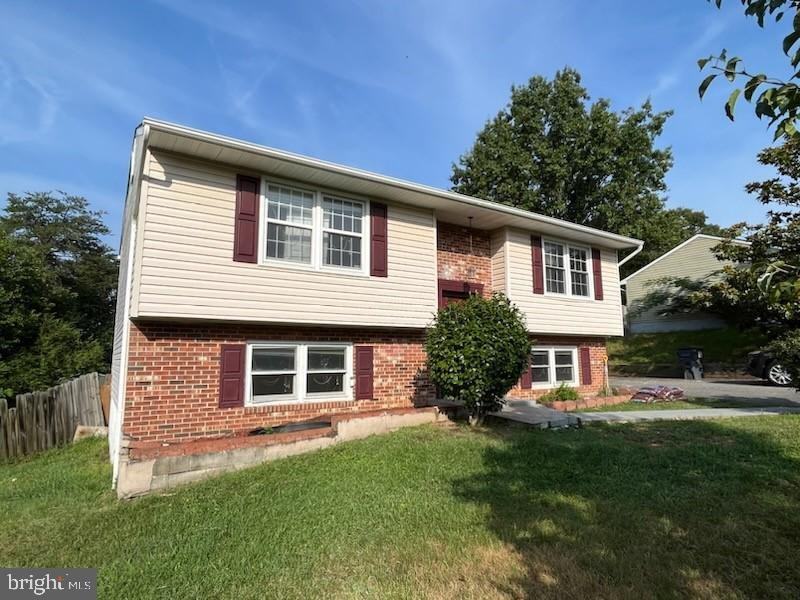 10310 Meadowview Dr - Photo 2 of 25