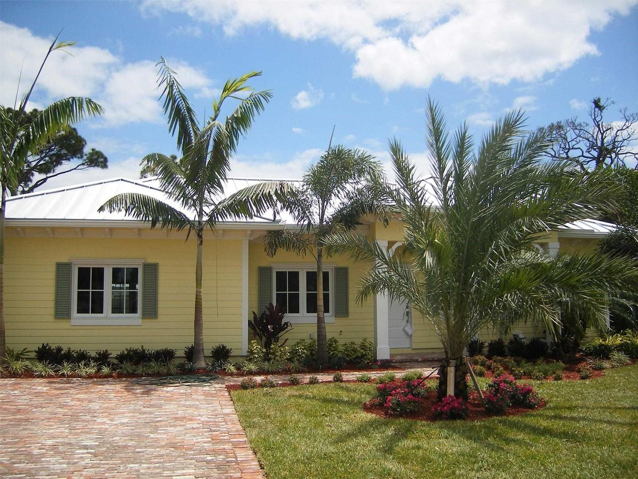 1616 Northeast 17th Avenue