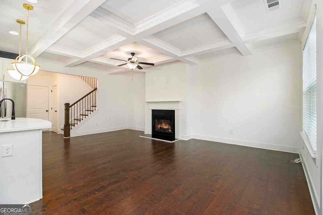 2249 Mulsanne Dr - Photo 4 of 30