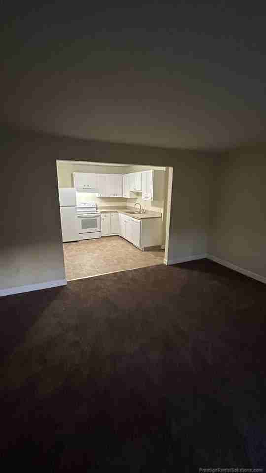 89 Plympton St #1 - Photo 5 of 17