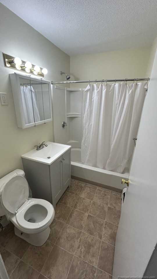 89 Plympton St #1 - Photo 7 of 17