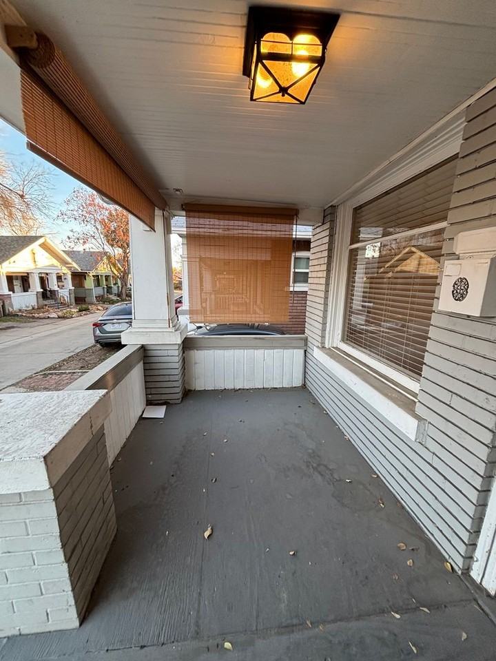 612 South Harmony Court - Photo 2 of 50