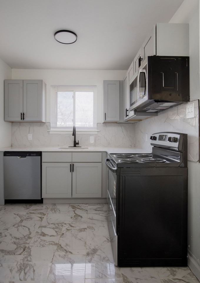 Pine Meadows at Pemberton - Photo 5 of 13