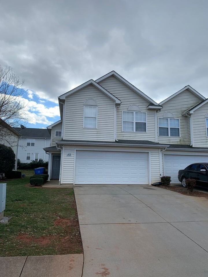 165 Springwood Lane - Photo 2 of 23