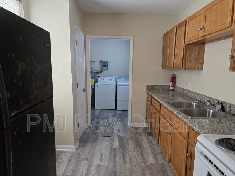 3875 Pauger St - Photo 4 of 10