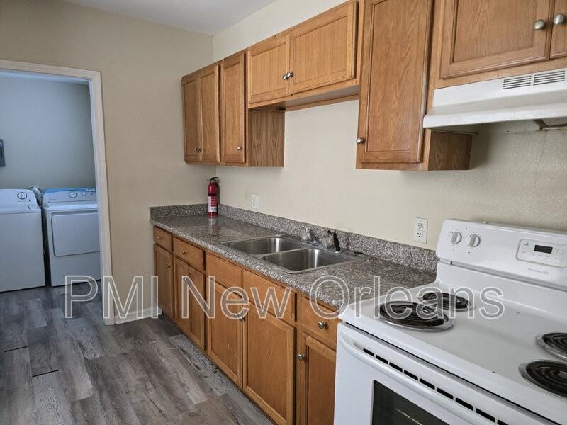 3875 Pauger St - Photo 5 of 10