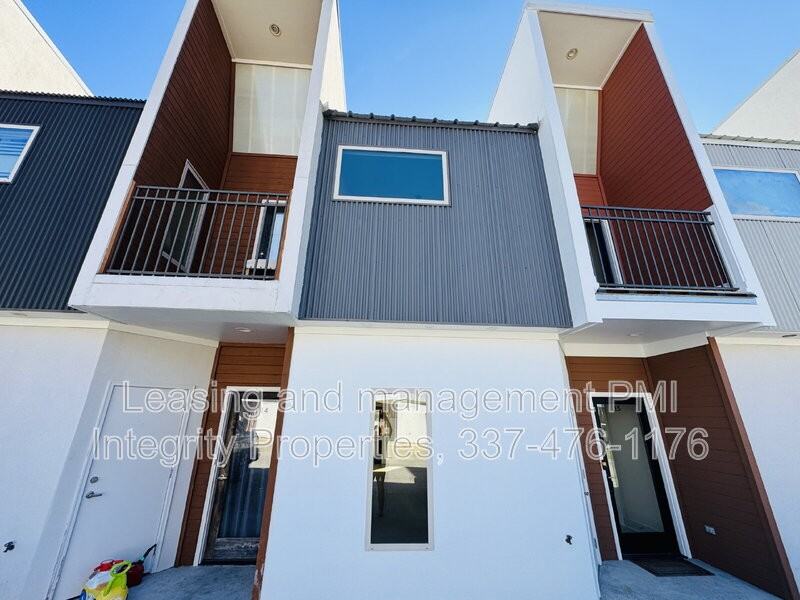 113 Bayou St #115 - Photo 3 of 26