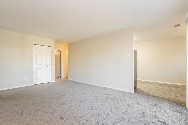 25 Kings Court #25 - Photo 5 of 16