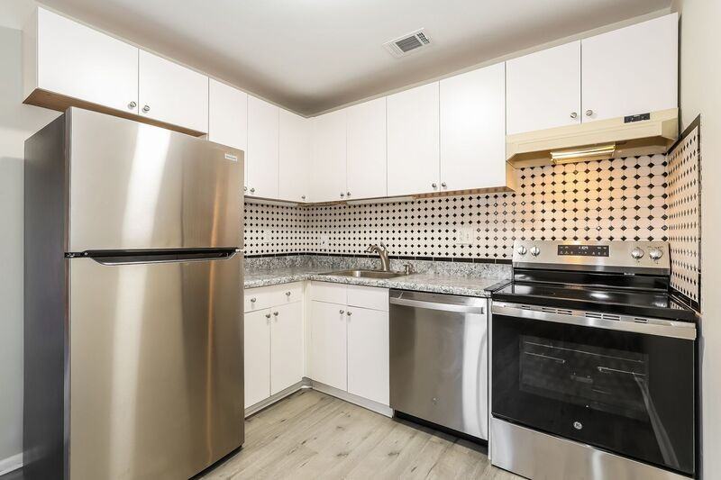 25 Kings Court #25 - Photo 7 of 16