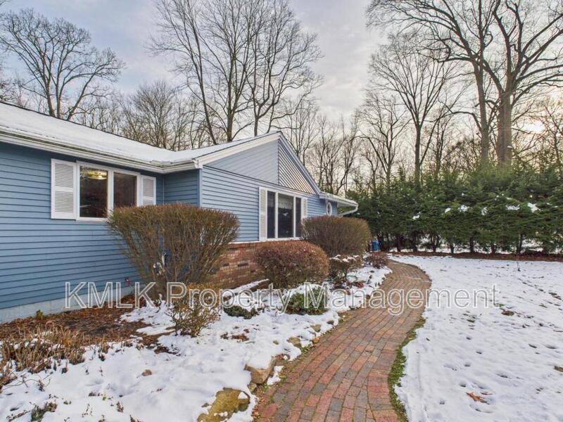 5743 Brookwood Dr - Photo 2 of 50