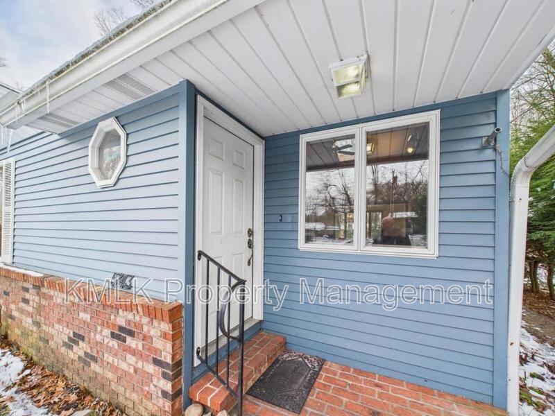 5743 Brookwood Dr - Photo 6 of 50