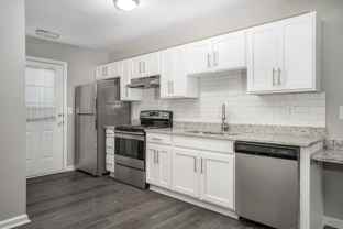 Hampton Village Apartments - Photo 1 of 1