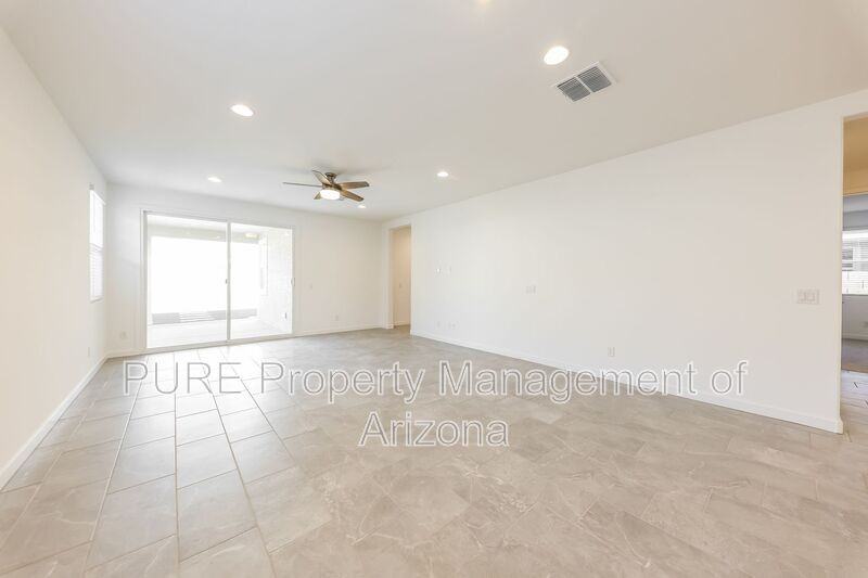 9636 W Avalon Dr - Photo 2 of 19