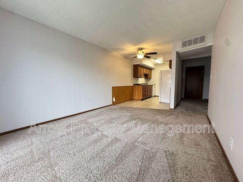 3405 Holdrege Street #304 - Photo 3 of 12