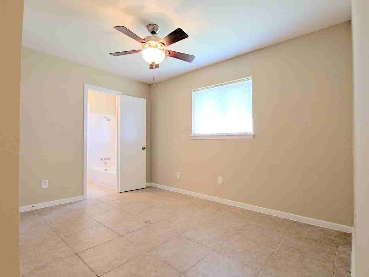 10962 Buffum St - Photo 3 of 13