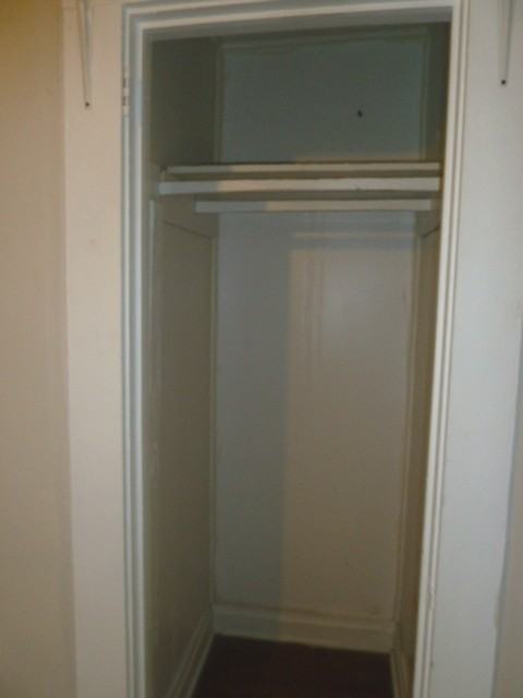 400 Mccauley Street - Photo 5 of 10