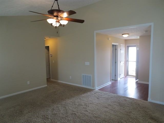 1378 Vimla Way - Photo 3 of 13