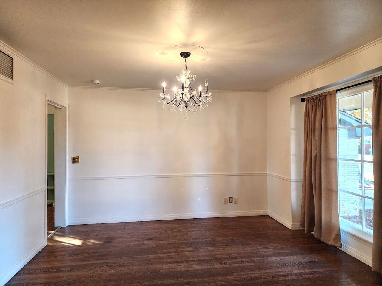 3118 Nw 68th St - Photo 7 of 50