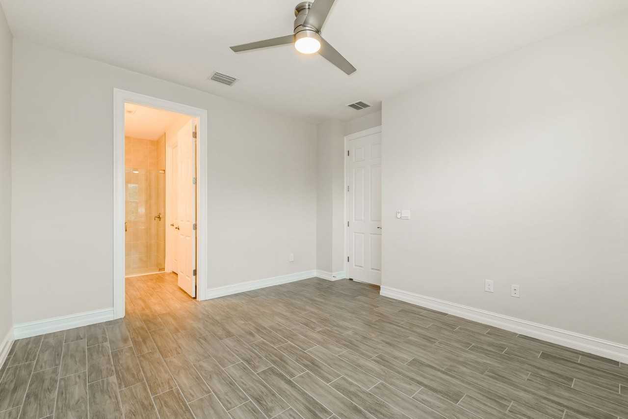 1059 Enbrook Loop - Photo 7 of 31