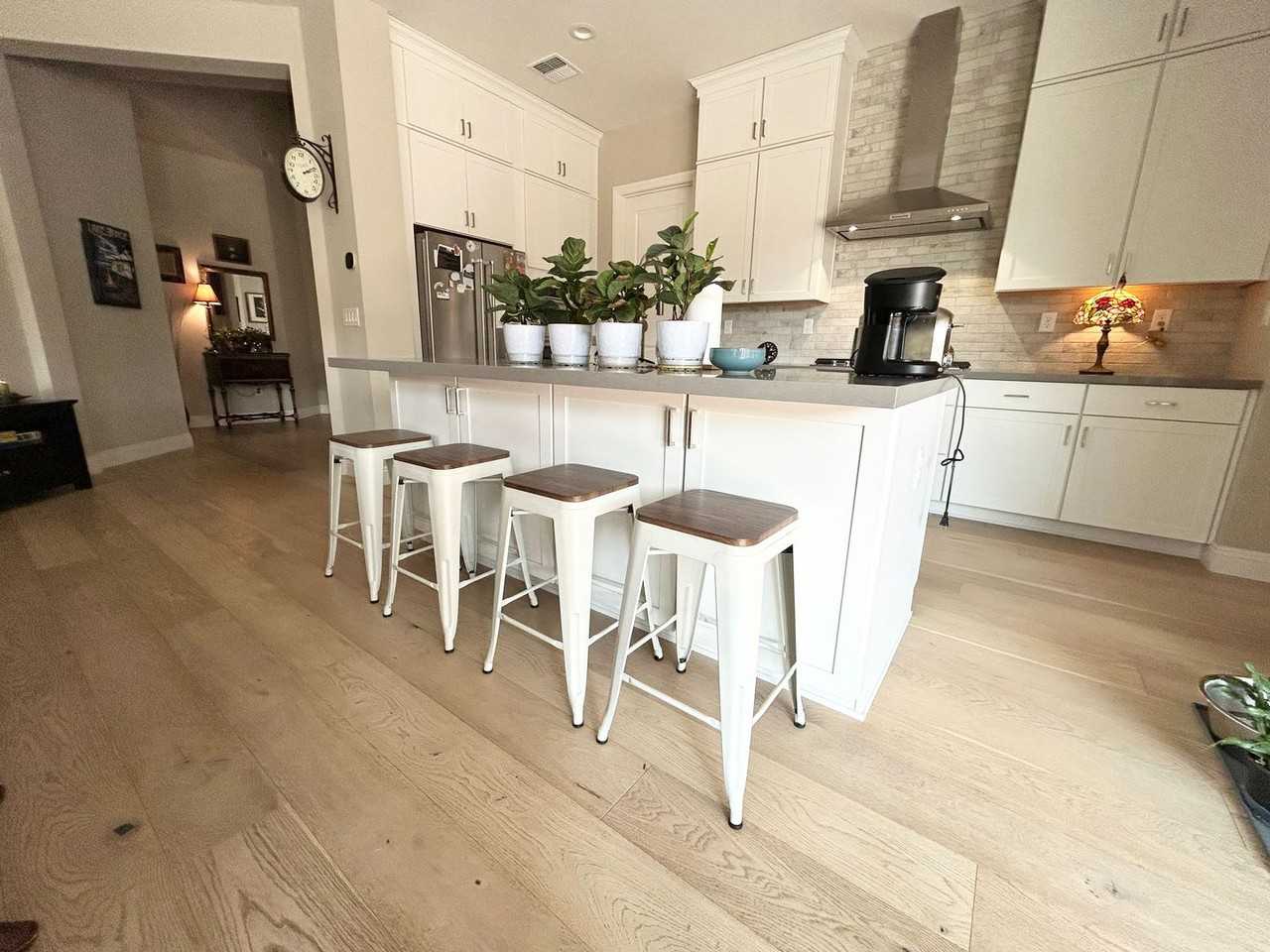 2152 Woodhouse Dr - Photo 3 of 50