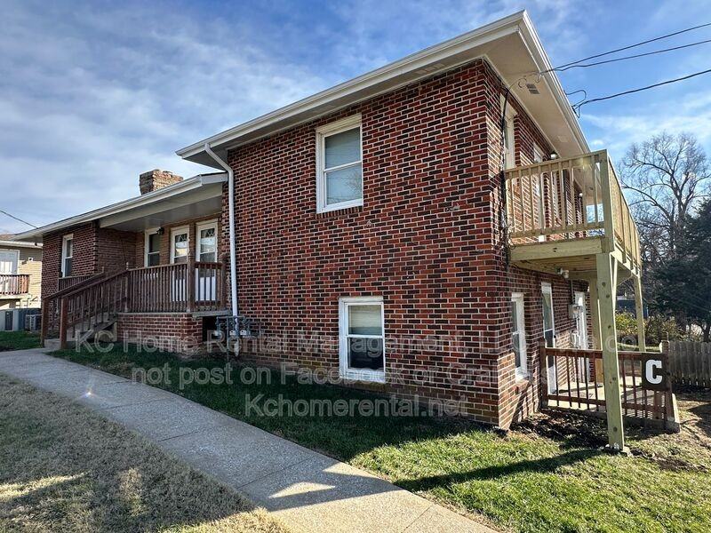 1114 E Myrtle St #A - Photo 3 of 31