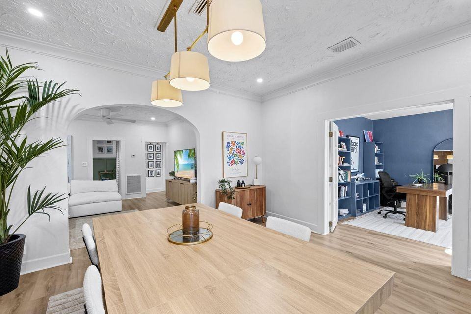 715 Kaye Street - Photo 5 of 8