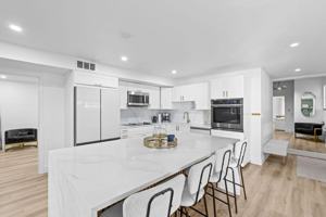 featured image of 715 Kaye Street