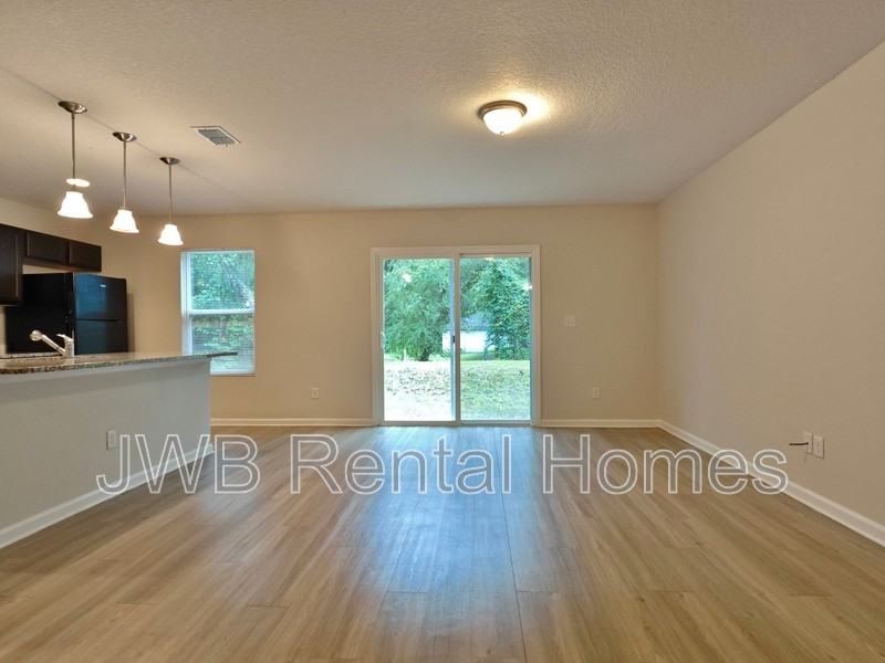 8740 Buttercup Street - Photo 5 of 9