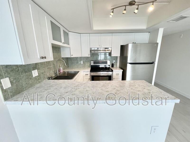 4410 Warren Ave #104 - Photo 4 of 12