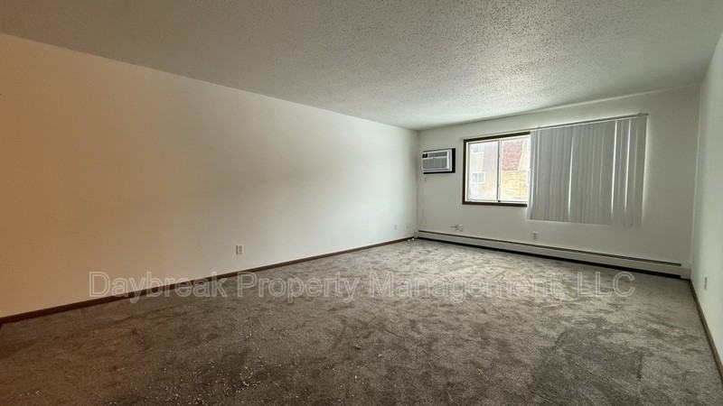 3024 9 1/2 St N - Photo 3 of 14