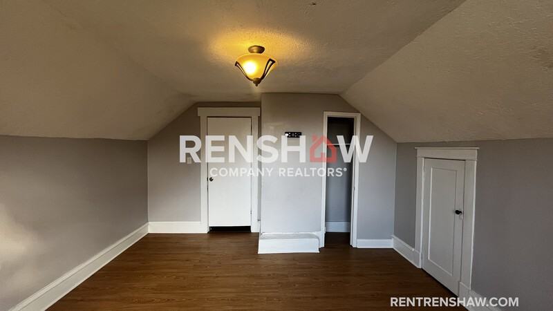 1817 Edward Ave - Photo 3 of 21