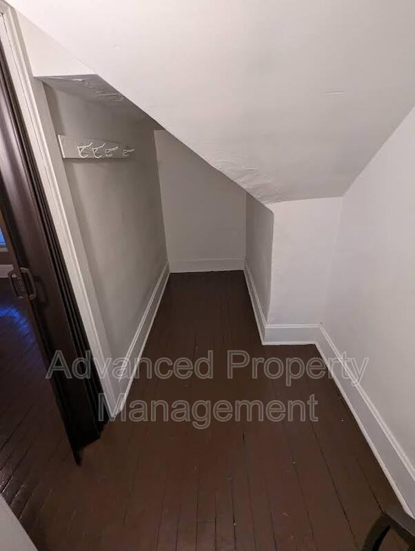 1024 Hagerer St - Photo 6 of 10