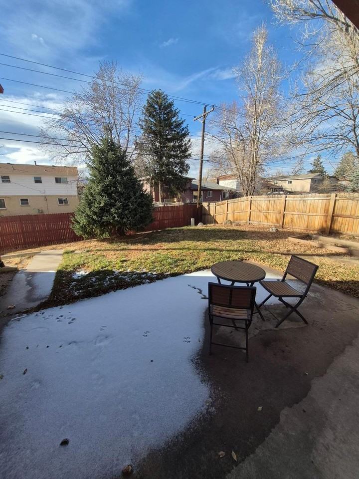 1004 Wynkoop Dr - Photo 2 of 31