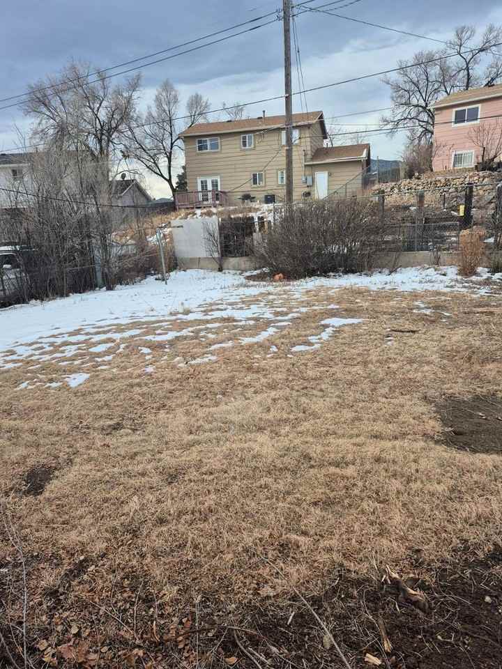 2080 Flintwood Dr - Photo 3 of 14