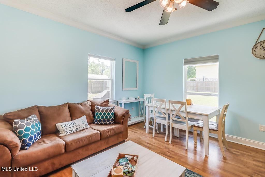 410 Old Spanish Trl - Photo 4 of 20