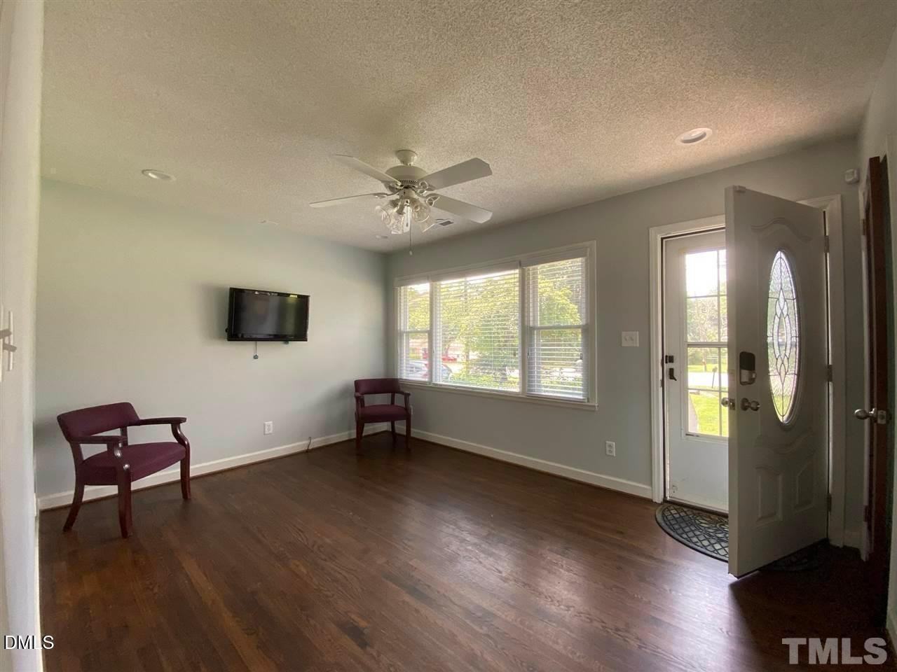 321 Olive Branch Rd - Photo 5 of 24