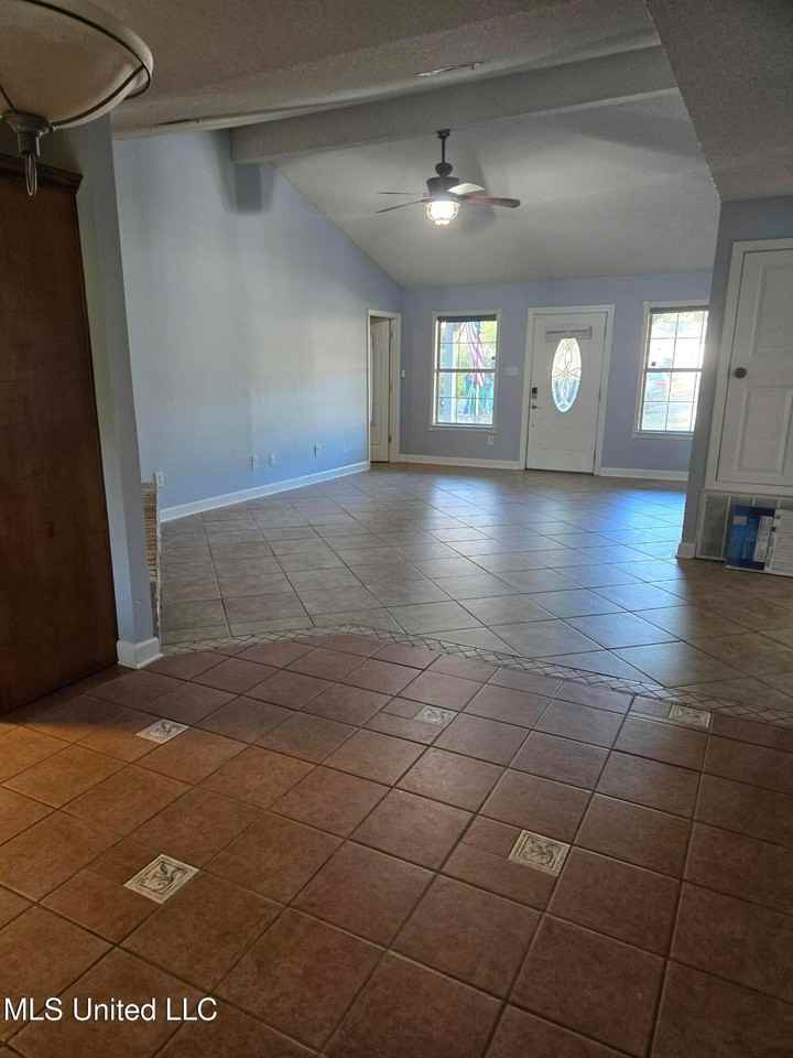 2717 Honduras Drive - Photo 6 of 23