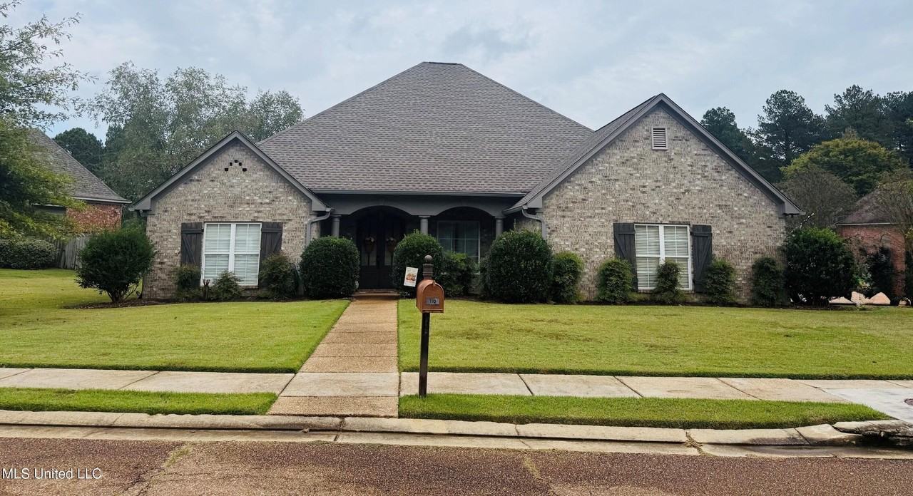 116 Hallmark Pl - Photo 2 of 50