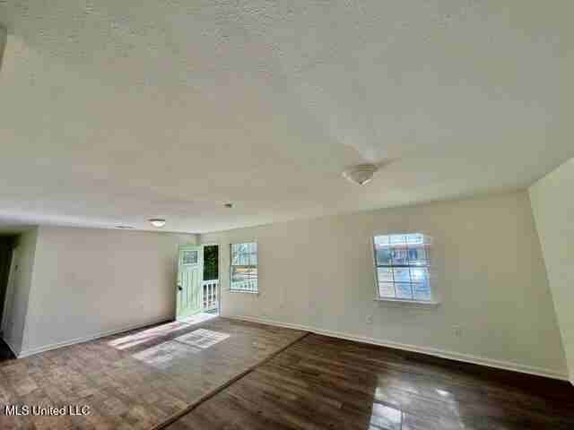 3625 Davis Avenue - Photo 3 of 15