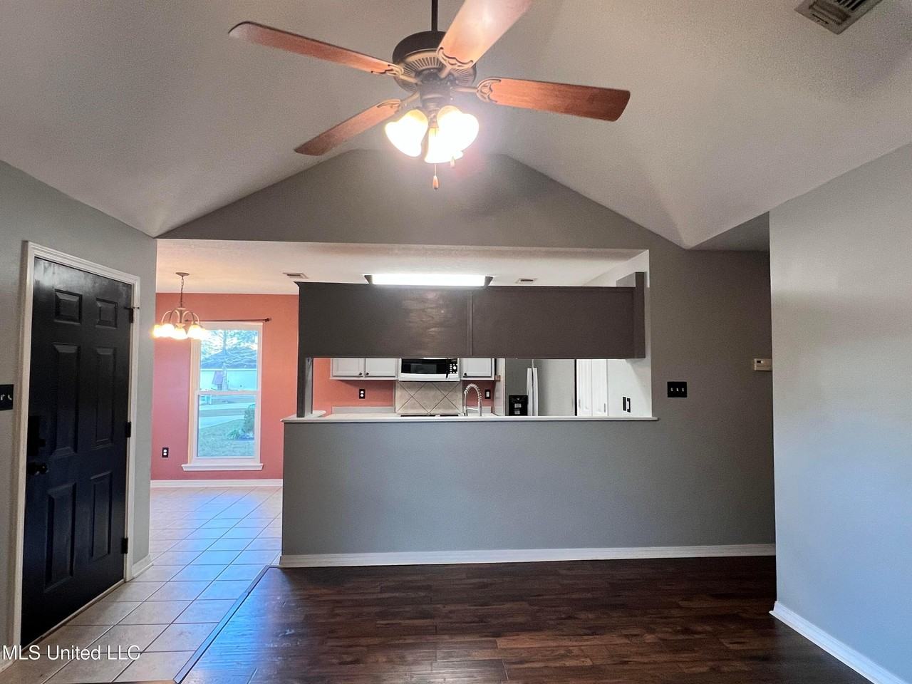 13403 Libby Ln - Photo 3 of 19