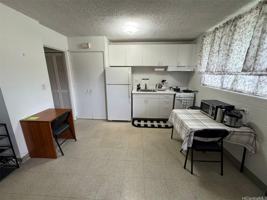 featured image of 932 Kinau Street #303