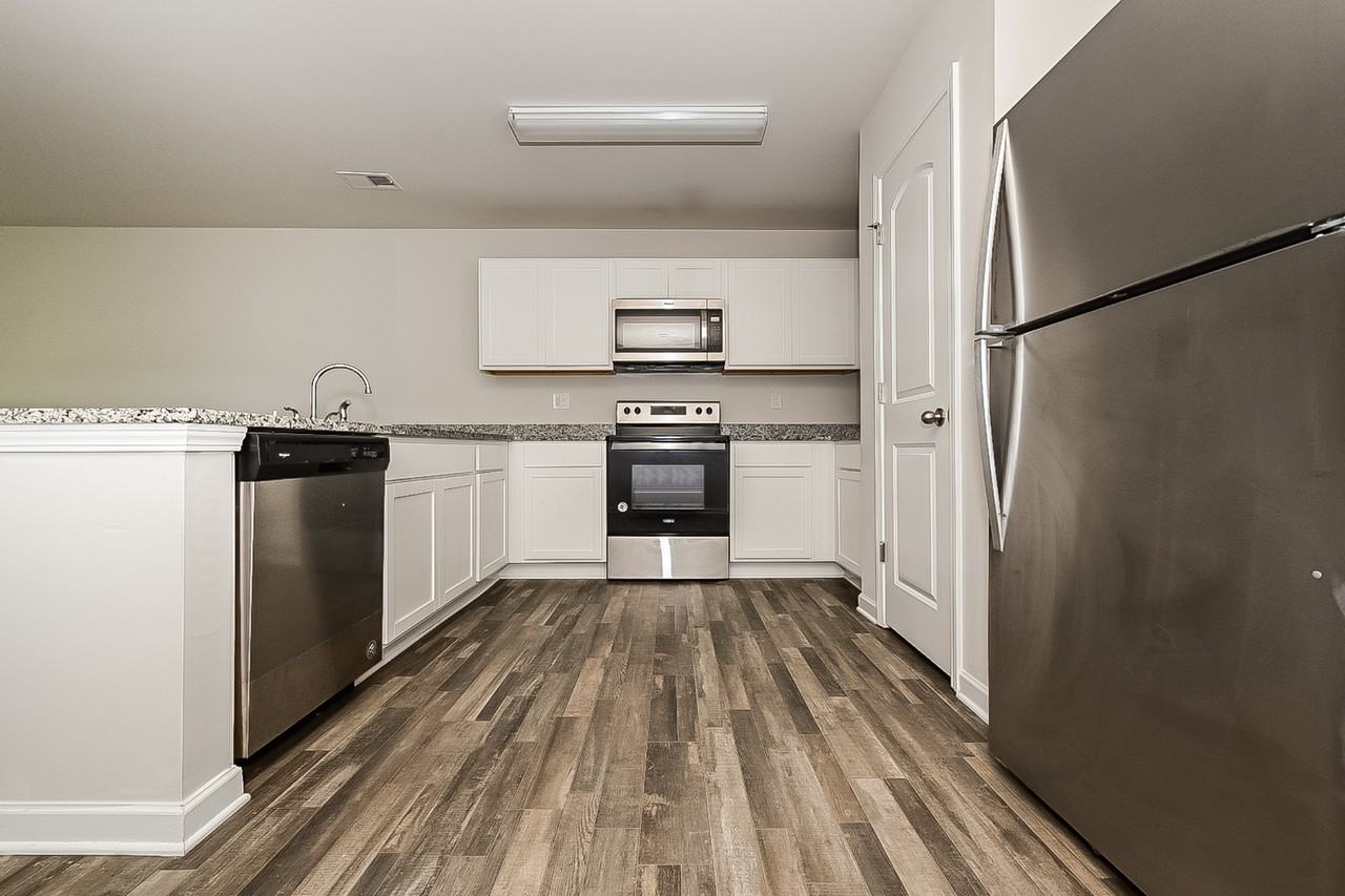 145 Cold Creek Parkway - Photo 6 of 17