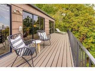 1515 Southwest Upper Hall Street - Photo 7 of 46