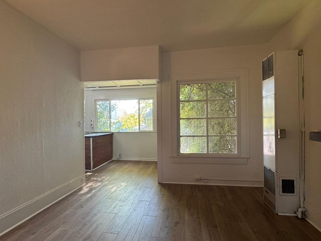 2404 Northeast Multnomah Street #B - Photo 6 of 19