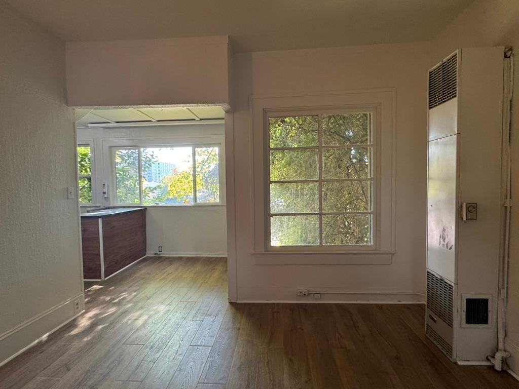 2404 Northeast Multnomah Street #B - Photo 7 of 19