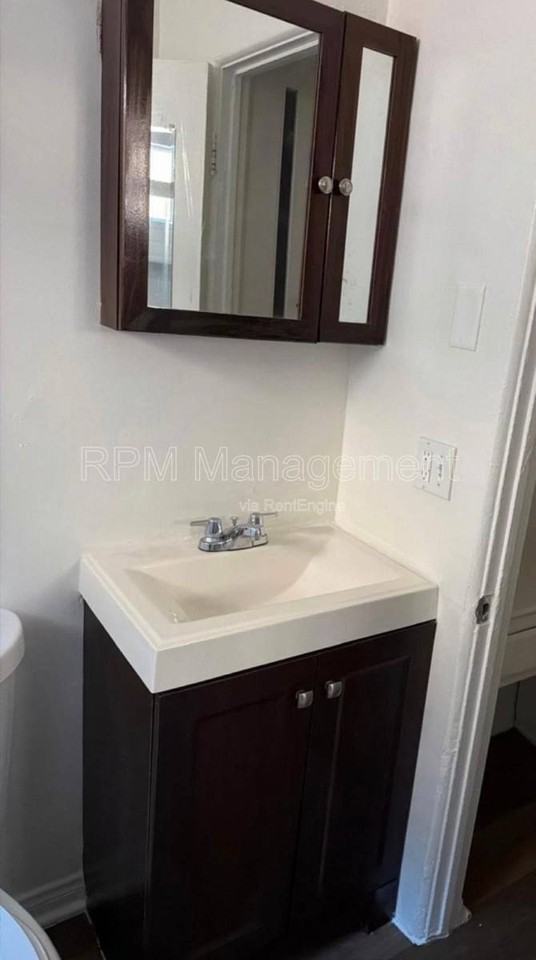 111 South Manhattan Place #202-1-2 - Photo 4 of 8