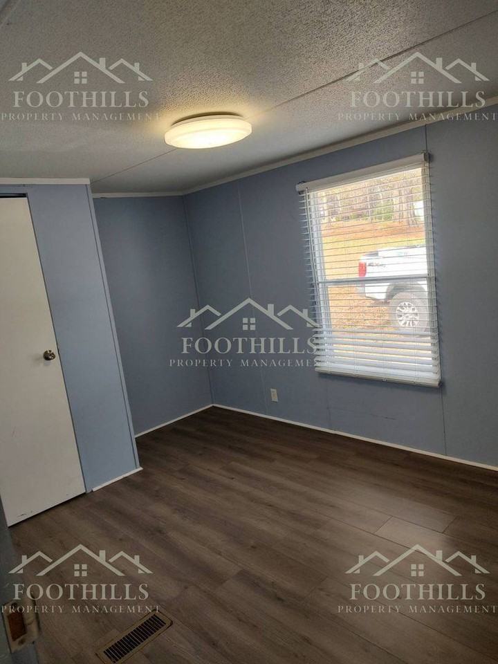 101 Inez St - Photo 3 of 10