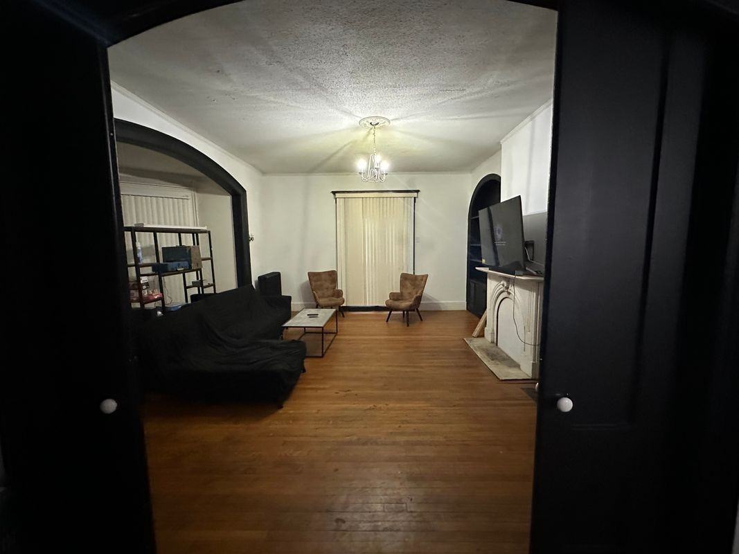 123 Mulberry Street - Photo 2 of 8