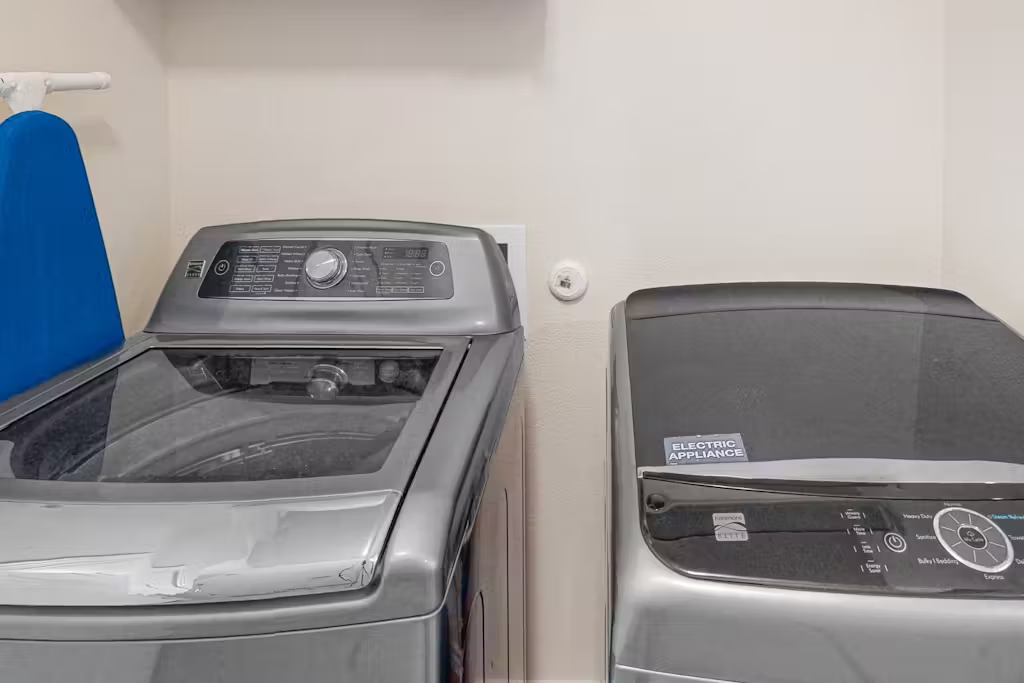 3651 Sandy Brook Drive - Photo 3 of 17