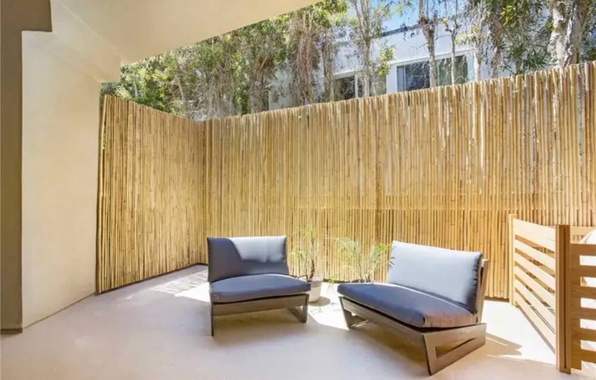 1565 Pacific Coast Highway - Photo 2 of 3